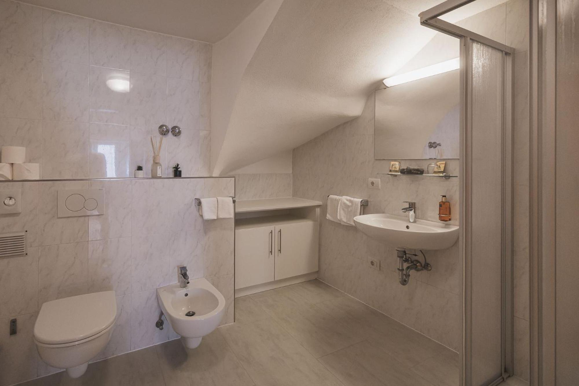 Residence Chiavi D'Oro - Goldener Schluessel เบรสซาโนเน ภายนอก รูปภาพ
